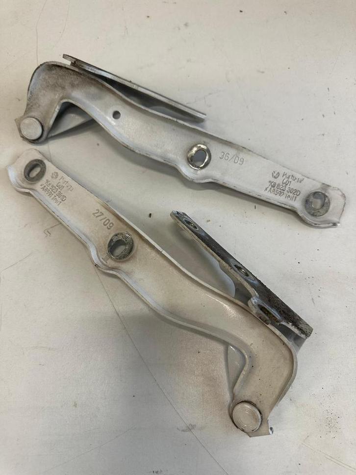 Volkswagen scirocco motorkap scharnieren L+R kleurcode LB9A, Auto-onderdelen, Klein materiaal, Volkswagen, Nieuw, Ophalen of Verzenden