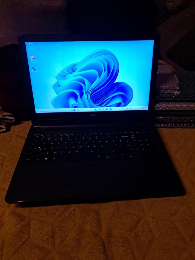 Dell Inspiron 15 Pentium - 8GB RAM, 128GB SSD, Windows 11, Computers en Software, Windows Laptops, 128GB, Gebruikt, 8 GB, Minder dan 2 Ghz