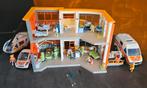 Playmobil kinderziekenhuis met ambulance,  helikopter, auto, Kinderen en Baby's, Speelgoed | Playmobil, Ophalen of Verzenden, Gebruikt