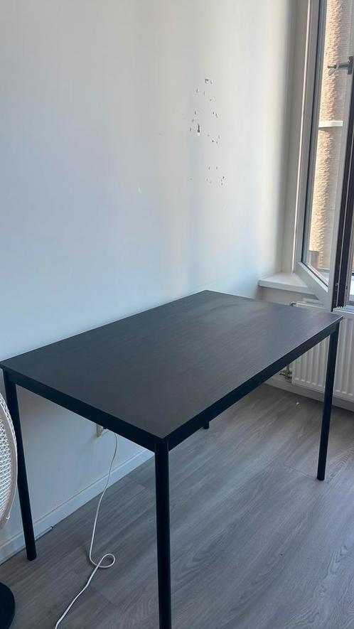 Zwarte tafel / bureau, Huis en Inrichting, Tafels | Eettafels, Zo goed als nieuw, 50 tot 100 cm, Rechthoekig, Ophalen