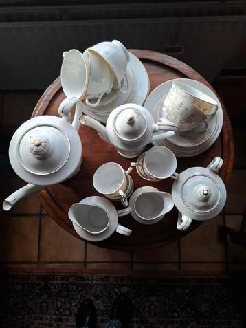 Kutani Porselein Koffie- en Theeservies jaren '50 beschikbaar voor biedingen