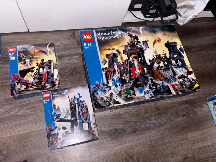 Lego knights kingdom 8877-8874-8875, Kinderen en Baby's, Speelgoed | Duplo en Lego, Zo goed als nieuw, Ophalen of Verzenden