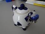delfts blauw kleine koe met belletje , maar 20 euro, Antiek en Kunst, Antiek | Keramiek en Aardewerk, Ophalen
