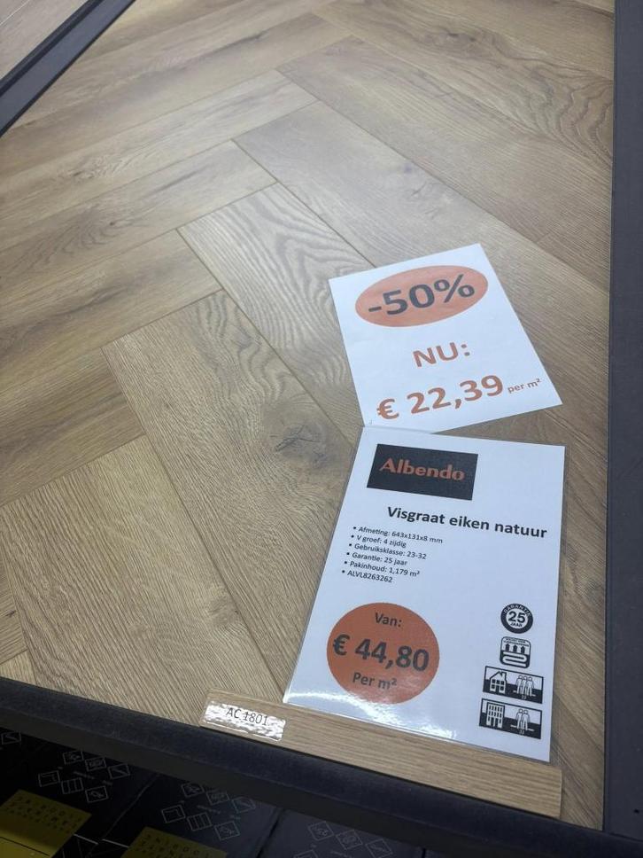 8mm Visgraat eiken natuur laminaat  €22,39m2, Huis en Inrichting, Stoffering | Vloerbedekking, Nieuw, Laminaat, Wit, Crème, Beige