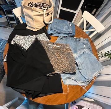 Dames kleding maat l/xl beschikbaar voor biedingen