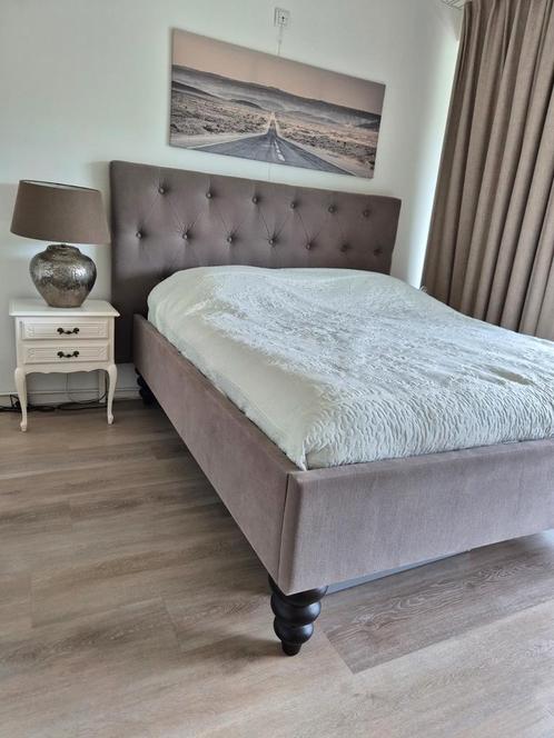 Ledikant (bed) Leopold incl. Nachtkastjes & schotelbodem, Huis en Inrichting, Slaapkamer | Complete slaapkamers, Zo goed als nieuw