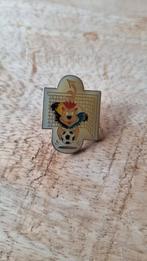 McDonalds Voetbal Pin - Verzameling, Verzamelen, Speldjes, Pins en Buttons, Ophalen of Verzenden, Gebruikt, Sport, Speldje of Pin