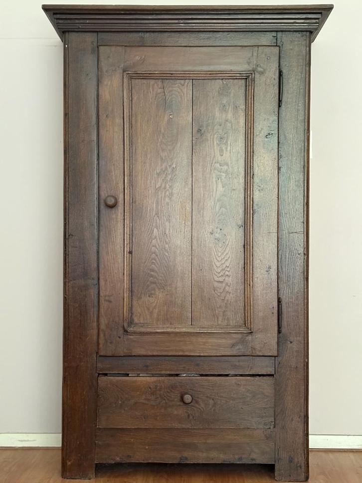 Antieke 17e-eeuwse eiken broodkast – uniek stuk met karakter, Antiek en Kunst, Antiek | Meubels | Kasten, Ophalen