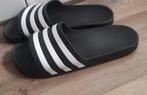Zwart Adidas slippers maat 42, Kleding | Heren, Schoenen, Ophalen of Verzenden, Zo goed als nieuw, Zwart