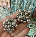 & Other Stories Zilveren Oorbellen, Sieraden, Tassen en Uiterlijk, Ophalen of Verzenden, Zo goed als nieuw, Zilver, Knopjes of Stekers