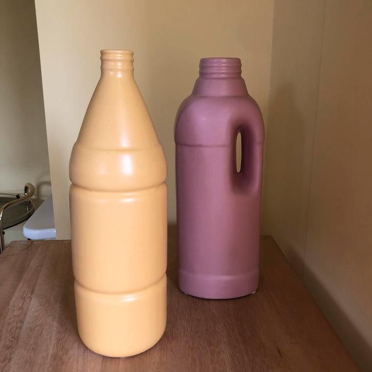 Pastelkleurige Vazen - bottle vases - Nieuw & Speels, Huis en Inrichting, Woonaccessoires | Vazen, Nieuw, Overige kleuren, Minder dan 50 cm