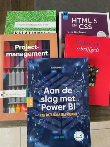 Studieboeken HBO ICT propedeuse jaar (1) beschikbaar voor biedingen