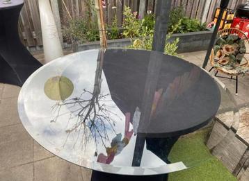 Glasplaat, 97 cm doorsnede beschikbaar voor biedingen