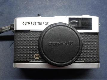 Olympus 35 vintage fotocamera met beschermhoes. Goede staat beschikbaar voor biedingen