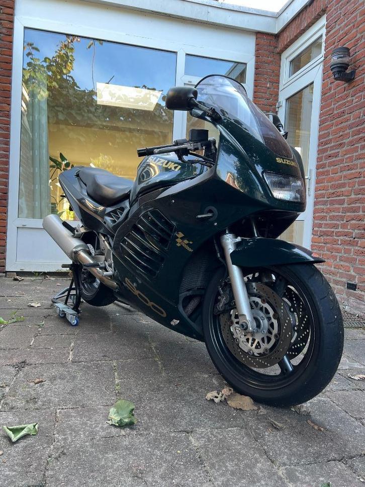 Suzuki RF900R Loop of Sloop, Motoren, Motoren | Suzuki, Particulier, Sport, meer dan 35 kW, 4 cilinders, Motorrijbewijs A, Ophalen