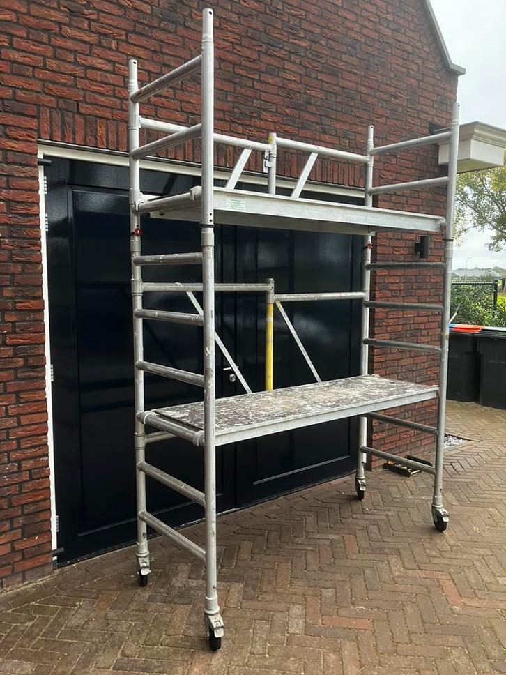 Rolsteiger/ kamersteiger te huur, Doe-het-zelf en Verbouw, Steigers, Zo goed als nieuw, Rolsteiger of Kamersteiger, 5 meter of hoger