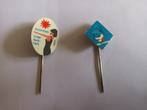 Vara 2 speldjes / pins jaren 60, Verzamelen, Speldjes, Pins en Buttons, Ophalen of Verzenden, Gebruikt, Merk, Speldje of Pin