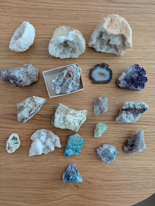 18 kristallen á €3 , geode, apatiet, fluoriet, agaat, etc, Verzamelen, Mineralen en Fossielen, Ophalen of Verzenden