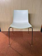 Arper Catifa 46 Stoel, Huis en Inrichting, Stoelen, Ophalen, Kunststof, Wit, Zo goed als nieuw