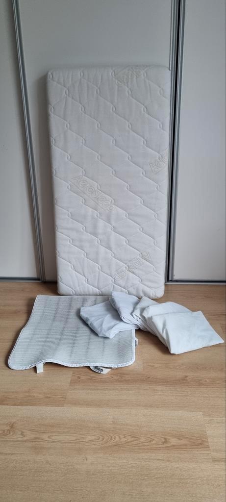 Aerosleep matras, topper en hoeslakens, Kinderen en Baby's, Kinderkamer | Beddengoed, Gebruikt, Overige typen, Wit, Jongetje of Meisje