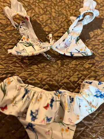 Monnalisa bikini maat 98 origineel zgan beschikbaar voor biedingen