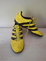 Adidas voetbalschoenen - maat 37 - geel, Adidas, Gebruikt, Sportschoenen, Ophalen of Verzenden