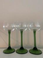3 luminarc wijnglazen met groene voet, Ophalen of Verzenden, Zo goed als nieuw, Overige typen
