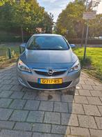 Opel Astra 1.6 Turbo Cosmo 5D 2010 Grijs (180 pk), Auto's, Voorwielaandrijving, 74 €/maand, 4 cilinders, 179 pk