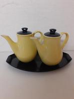 Boch Keralux Belgium - 2 kleine pastel gele koffiekannetjes, Antiek en Kunst, Ophalen of Verzenden