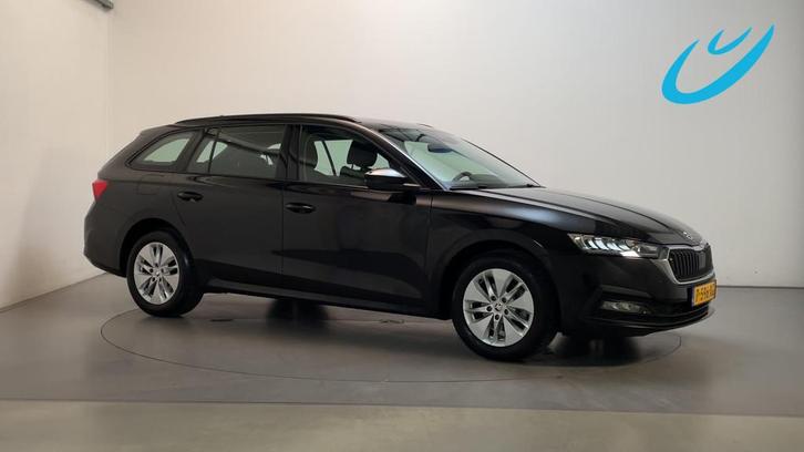 Skoda Octavia Combi 1.0 TSI 110pk Ambition Navigatie Parkeer, Auto's, Skoda, Bedrijf, Te koop, Octavia, ABS, Airbags, Airconditioning