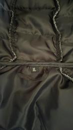 Een mooie zwarte vrouwen jas, Kleding | Dames, Jassen | Winter, H&M, Zwart, Maat 46/48 (XL) of groter, Ophalen of Verzenden
