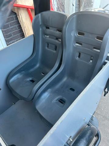Peuterbakfietszitjes incl riempjes wn bevestigingsmateriaal beschikbaar voor biedingen