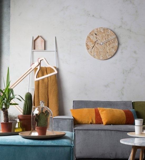 Mooie wandklok van Zuiver 'OSB Time' Ø 50 cm, Huis en Inrichting, Woonaccessoires | Klokken, Zo goed als nieuw, Wandklok, Analoog