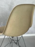 Eames DSR Eiffel eetkamerstoel Herman Miller vintage stoel, Huis en Inrichting, Stoelen, Ophalen, Gebruikt, Herman Miller, Bruin