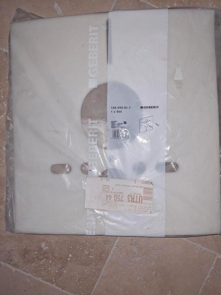 Geberit Isolatie Hangtoilet.    1 in verpakking,, Doe-het-zelf en Verbouw, Sanitair, Nieuw, Toilet, Ophalen of Verzenden