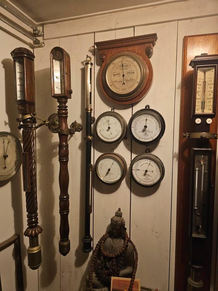 Antieke Barometers  vier antieke cardanische barometers, Antiek en Kunst, Antiek | Gereedschap en Instrumenten, Ophalen