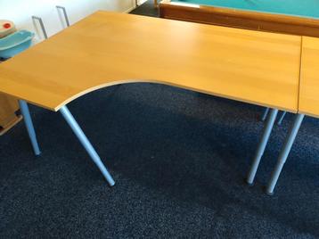 Twee IKEA Hoekbureaus Galant - afbeelding 4