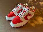 Nike Dunk Low ''Championship Red'' Mt. 43, Nieuw, Ophalen of Verzenden, Wit, Sneakers of Gympen