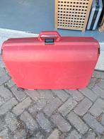 Vintage Rode Koffer met Wieltjes, 60 tot 70 cm, Gebruikt, Hard kunststof, Slot