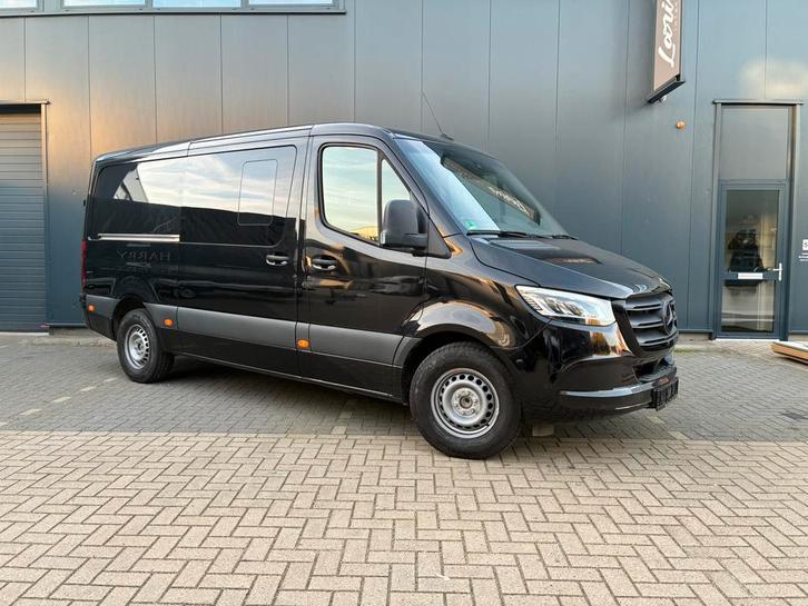 Mercedes-Benz Sprinter 319 3.0 V6 L2h1 5-Persoons, Led, MBux, Auto's, Bestelauto's, Bedrijf, 360° camera, ABS, Achteruitrijcamera