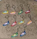 Sportschoenen sleutelhanger s

Nieuw

€1,- p.s

Verzenden is, Ophalen of Verzenden, Nieuw, Overige kleuren, Armband