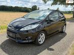 Ford Fiesta 1.6 Sport AIRCO / PARKEERSENSOREN / NIEUWE APK, 1596 cc, Gebruikt, 4 cilinders, Bedrijf