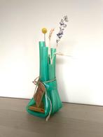 Bijzondere bloemenvaas afgedankte ziekenhuisslangen, Huis en Inrichting, Woonaccessoires | Vazen, Kunststof, Ophalen of Verzenden