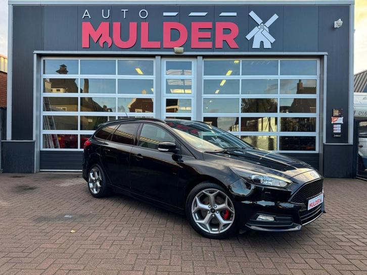 Ford FOCUS ST 250PK / CARPLAY / RECARO / CAMERA / STOELVERW., Auto's, Ford, Bedrijf, Focus, ABS, Alarm, Android Auto, Apple Carplay