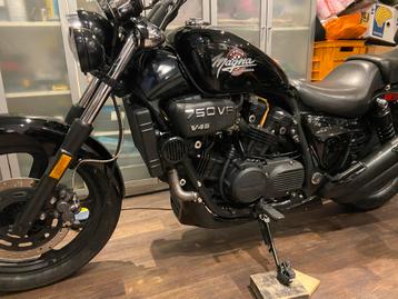 Honda Super Magna 750 Chopper - 1987 beschikbaar voor biedingen