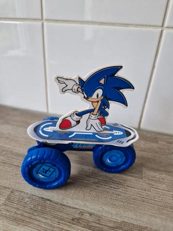 Mcdonalds happy meal speeltje Sonic auto  beschikbaar voor biedingen
