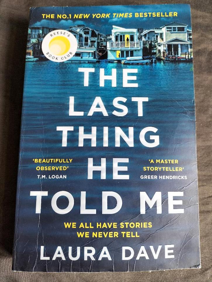 Laura Dave - The Last Thing He Told Me, Boeken, Taal | Engels, Zo goed als nieuw, Fictie, Ophalen of Verzenden