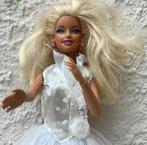 Barbie Mattel 2000 met beweegbaar handje, Verzamelen, Ophalen of Verzenden, Zo goed als nieuw, Pop