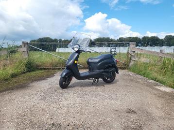 Sym Fiddle II E5 4t 50 km/h beschikbaar voor biedingen