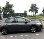 Toyota Auris 1.8 Full Hybrid 136PK 5D CVT 2012 Grijs, Auto's, Toyota, 65 €/maand, 4 cilinders, 25 km/l, Auris